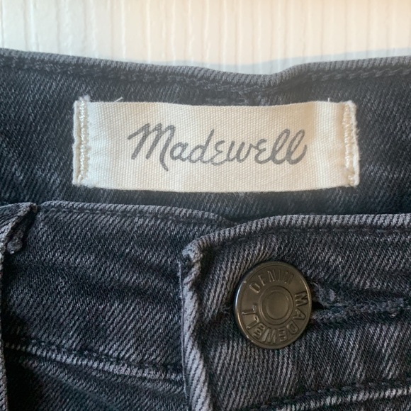 Madewell The Mom Jean Distressed Cropped in Raney Wash Knee-Rip Black size 26 - Picture 5 of 16